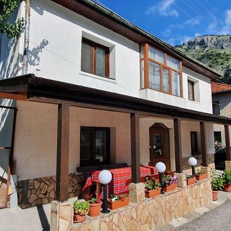 Къща За Гости Виктория Trigrad Exterior foto